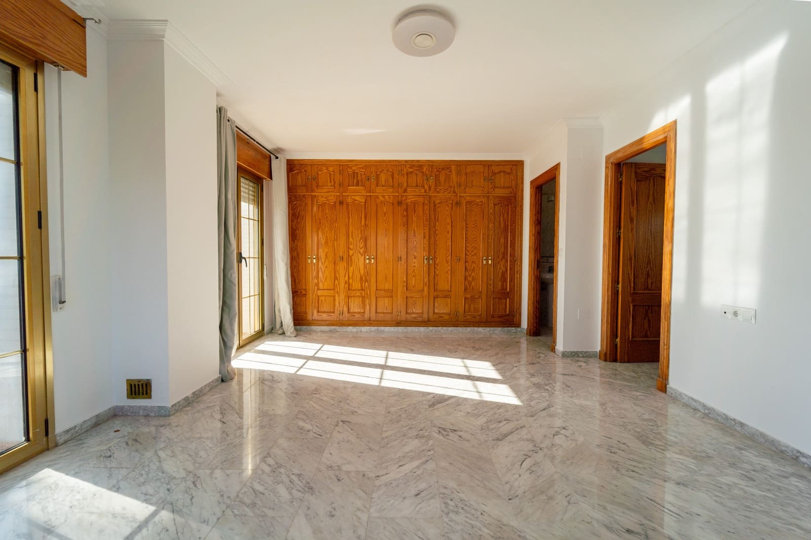 4 soveværelse Villa til salg i Cerro del Aguila med swimmingpool garage - € 895.000 (Ref: 10030268)