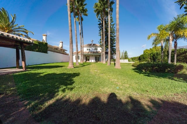 4 makuuhuone Huvila myytävänä paikassa Cerros del Águila, Mijas mukana uima-altaan 
autotalli - 895 000 € (Ref: 10030268)