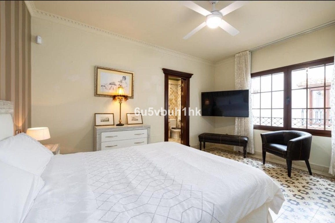 5 sypialnia Dom na sprzedaż w Fuengirola - 1 100 000 € (Ref: 10030269)