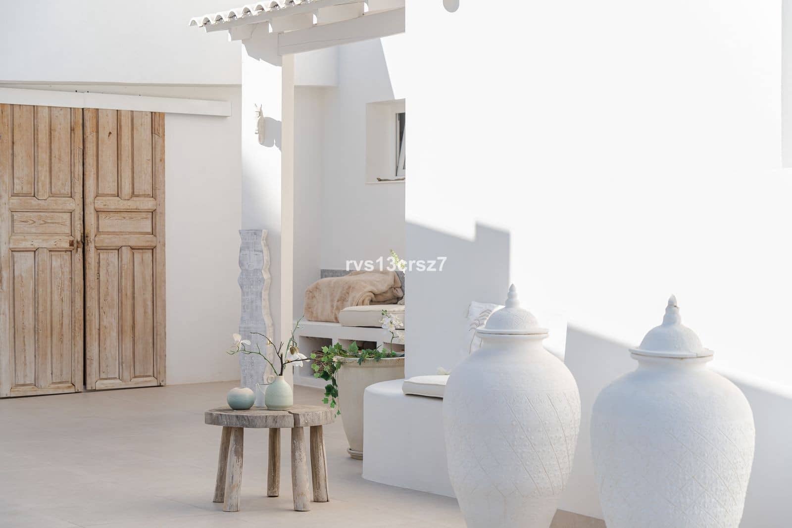 4 bedroom Villa for sale in Marbella with pool garage - € 1,495,000 (Ref: 10030274)