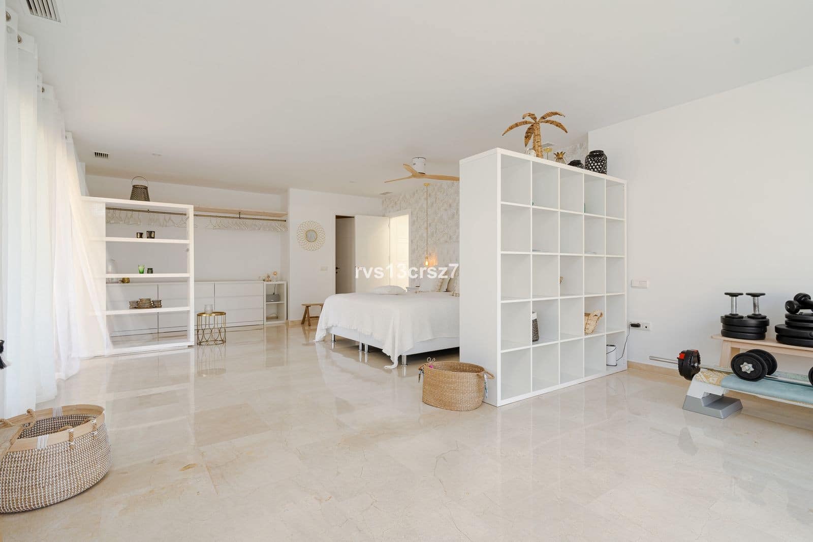 4 bedroom Villa for sale in Marbella with pool garage - € 1,495,000 (Ref: 10030274)