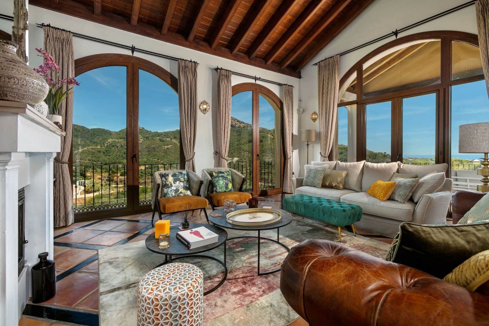 4 bedroom Villa for sale in Benahavis with pool garage - € 2,895,000 (Ref: 10030275)