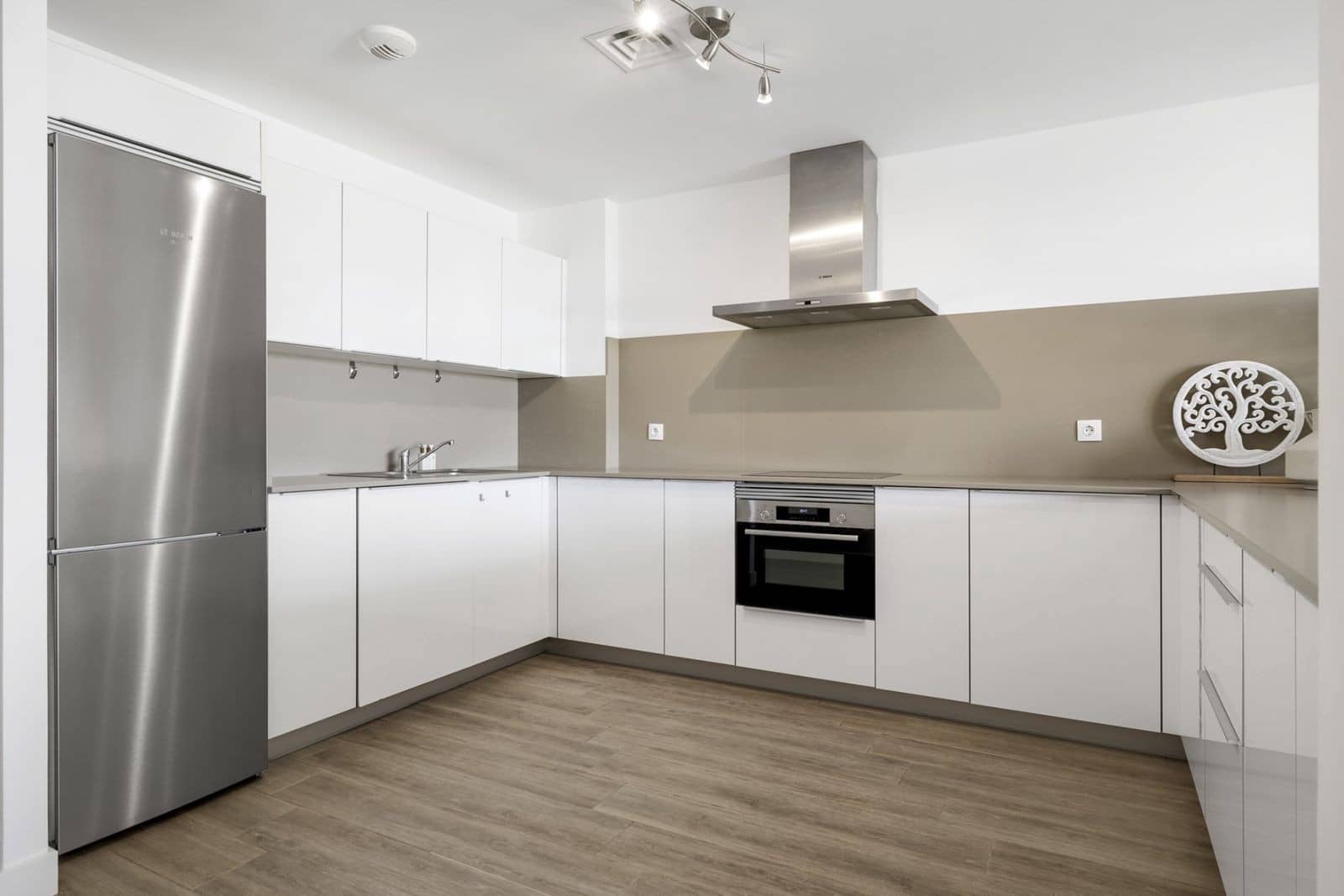 3 makuuhuone Huoneisto myytävänä paikassa Marbella mukana uima-altaan 
autotalli - 895 000 € (Ref: 10030276)