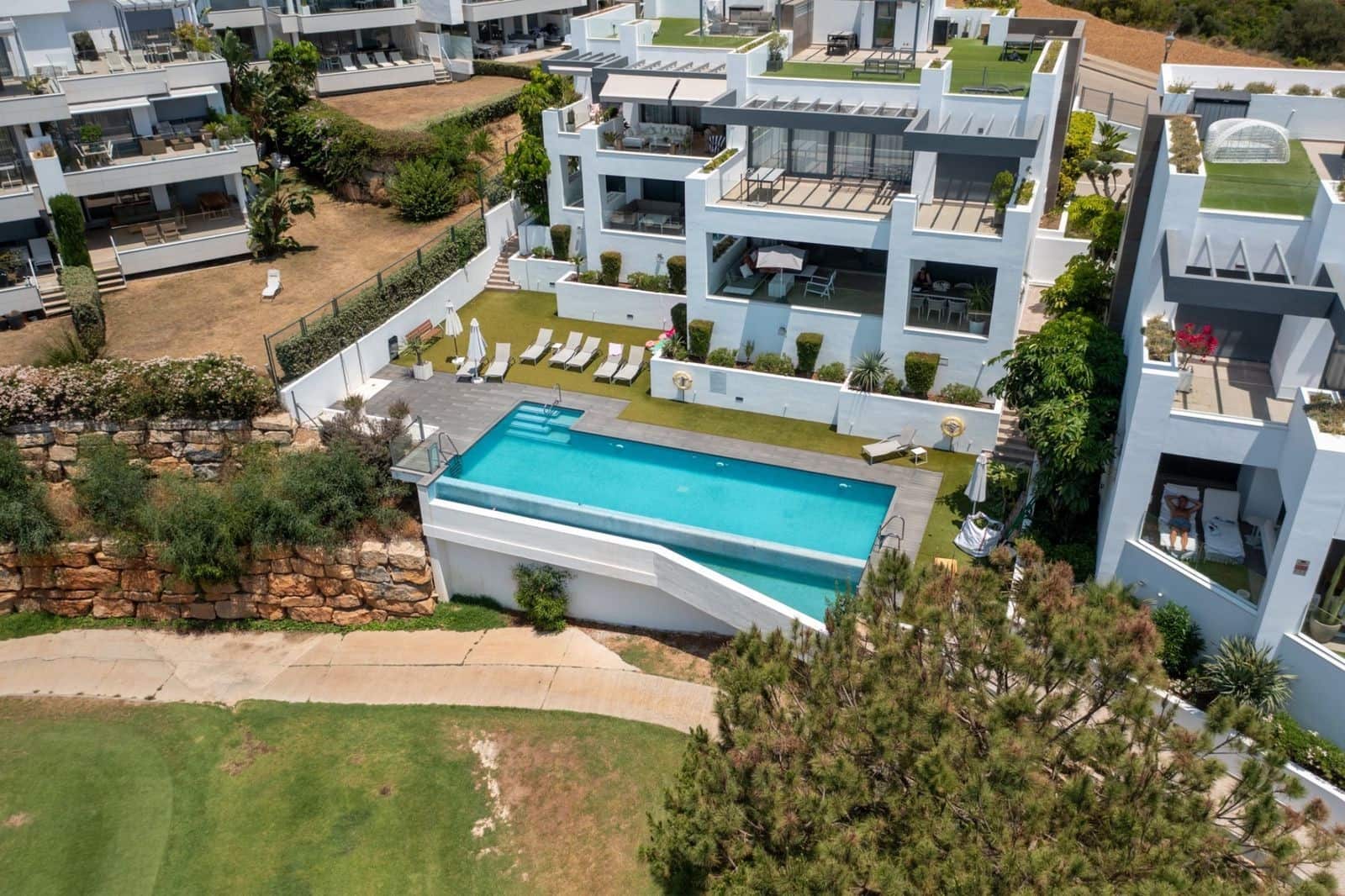 3 makuuhuone Huoneisto myytävänä paikassa Marbella mukana uima-altaan 
autotalli - 895 000 € (Ref: 10030276)
