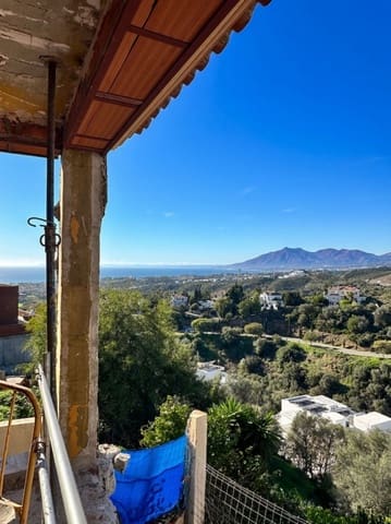 5 bedroom Villa for sale in Marbella with pool garage - € 3,695,000 (Ref: 10030277)