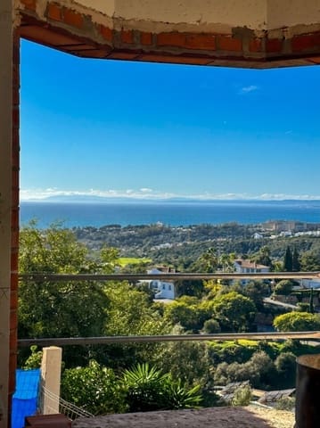 5 bedroom Villa for sale in Marbella with pool garage - € 3,695,000 (Ref: 10030277)