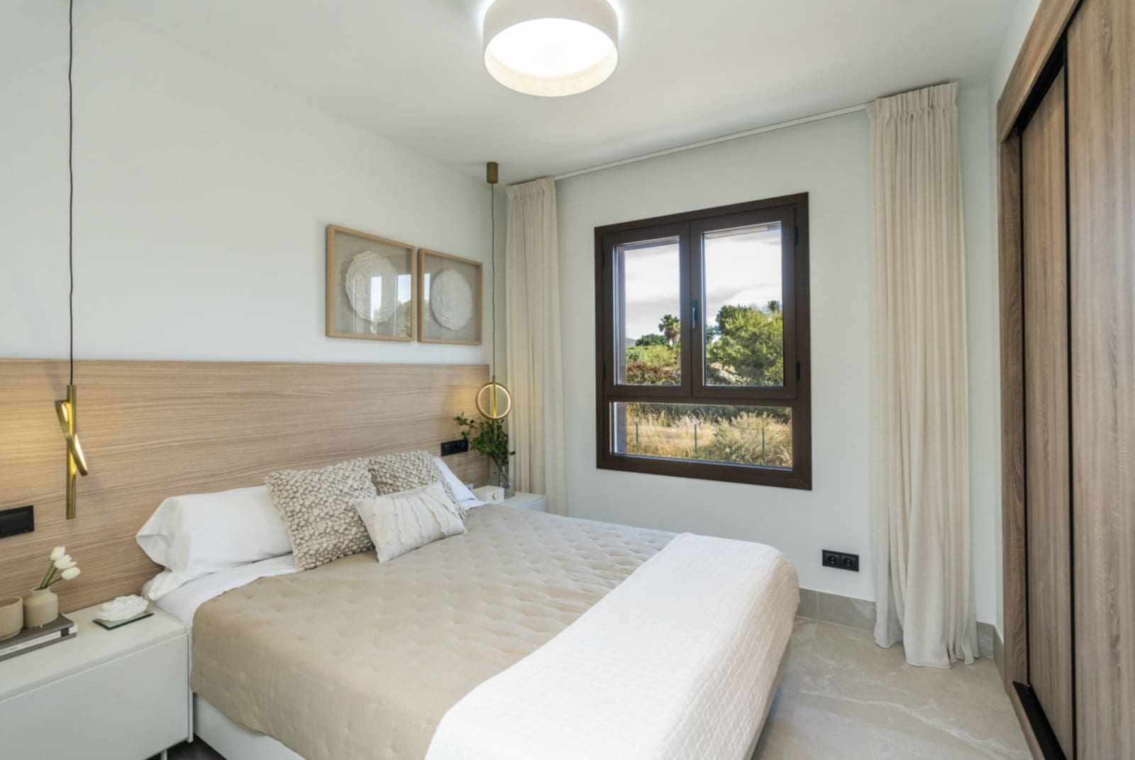 3 bedroom Townhouse for sale in Mijas Costa with pool garage - € 650,000 (Ref: 10031721)