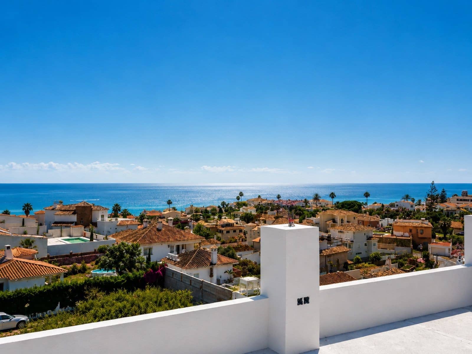 4 bedroom Villa for sale in El Faro with pool garage - € 1,425,000 (Ref: 10031725)