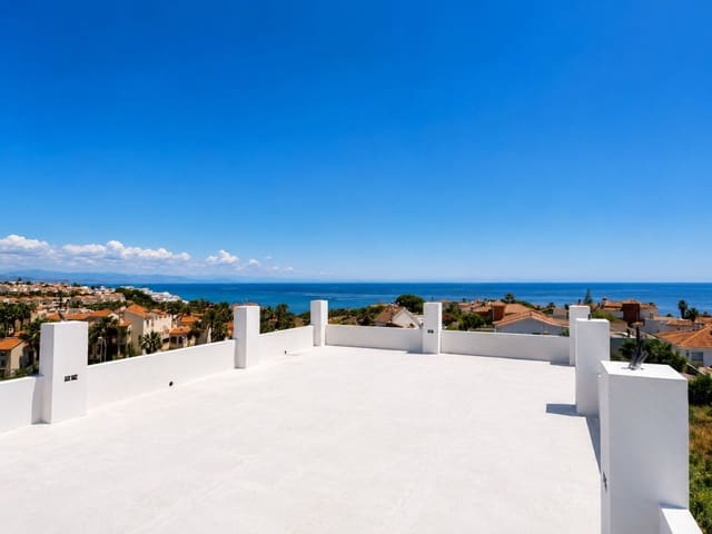 4 soveværelse Villa til salg i El Faro, Mijas med swimmingpool garage - € 1.425.000 (Ref: 10031725)