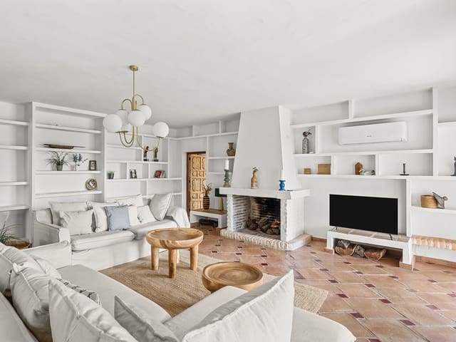 8 slaapkamer Villa te koop in Marbella met zwembad garage - € 2.500.000 (Ref: 10031726)