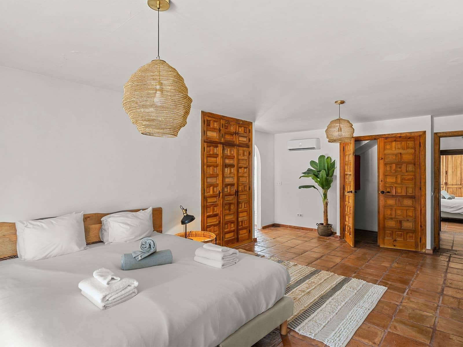 8 slaapkamer Villa te koop in Marbella met zwembad garage - € 2.500.000 (Ref: 10031726)