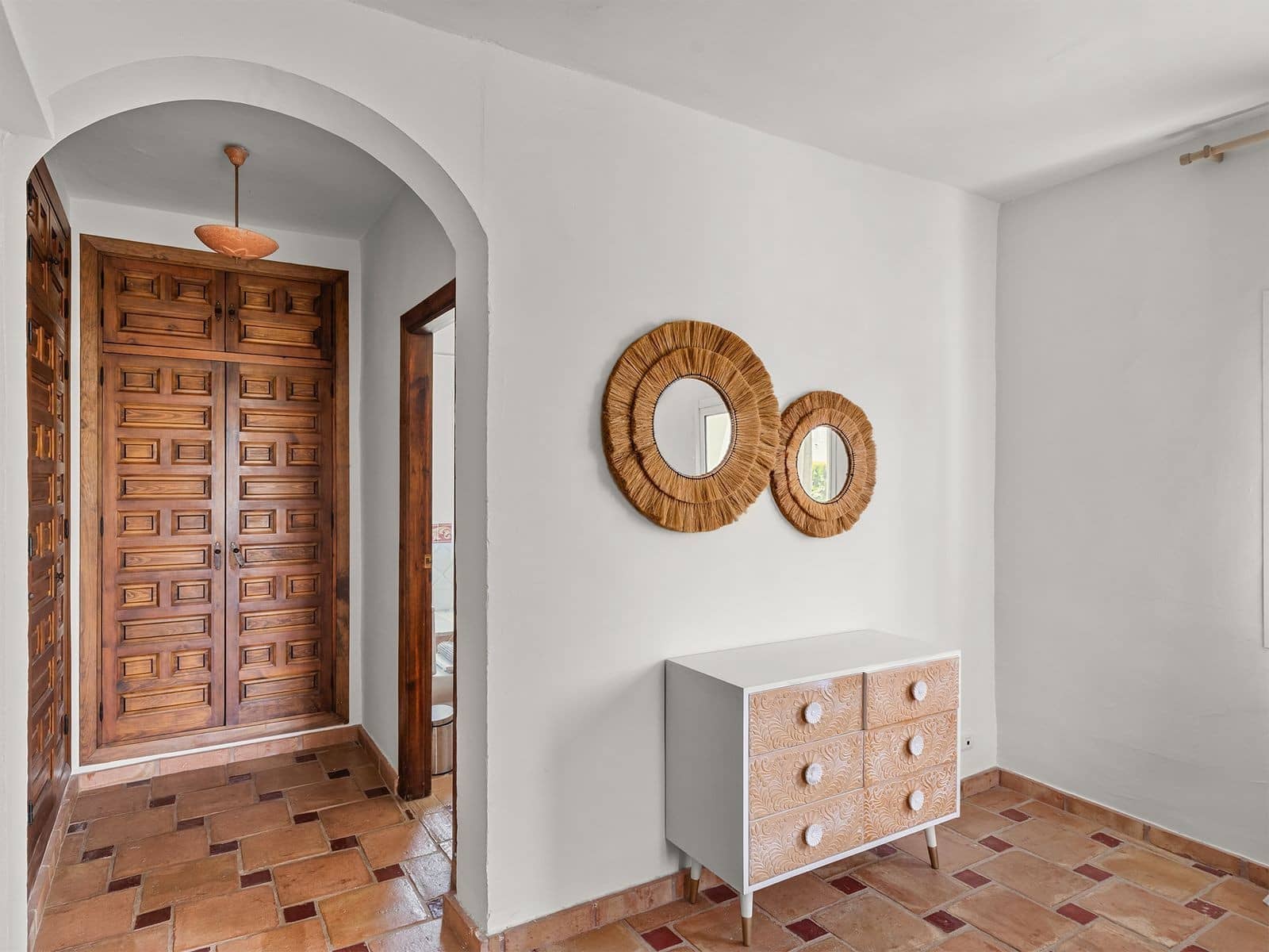 8 slaapkamer Villa te koop in Marbella met zwembad garage - € 2.500.000 (Ref: 10031726)