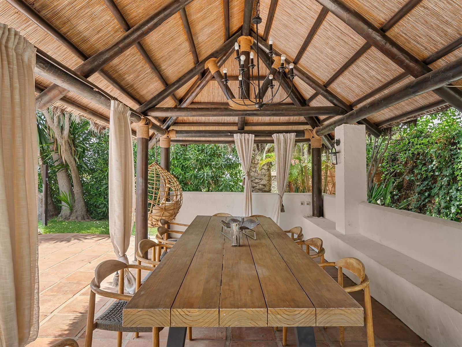8 slaapkamer Villa te koop in Marbella met zwembad garage - € 2.500.000 (Ref: 10031726)