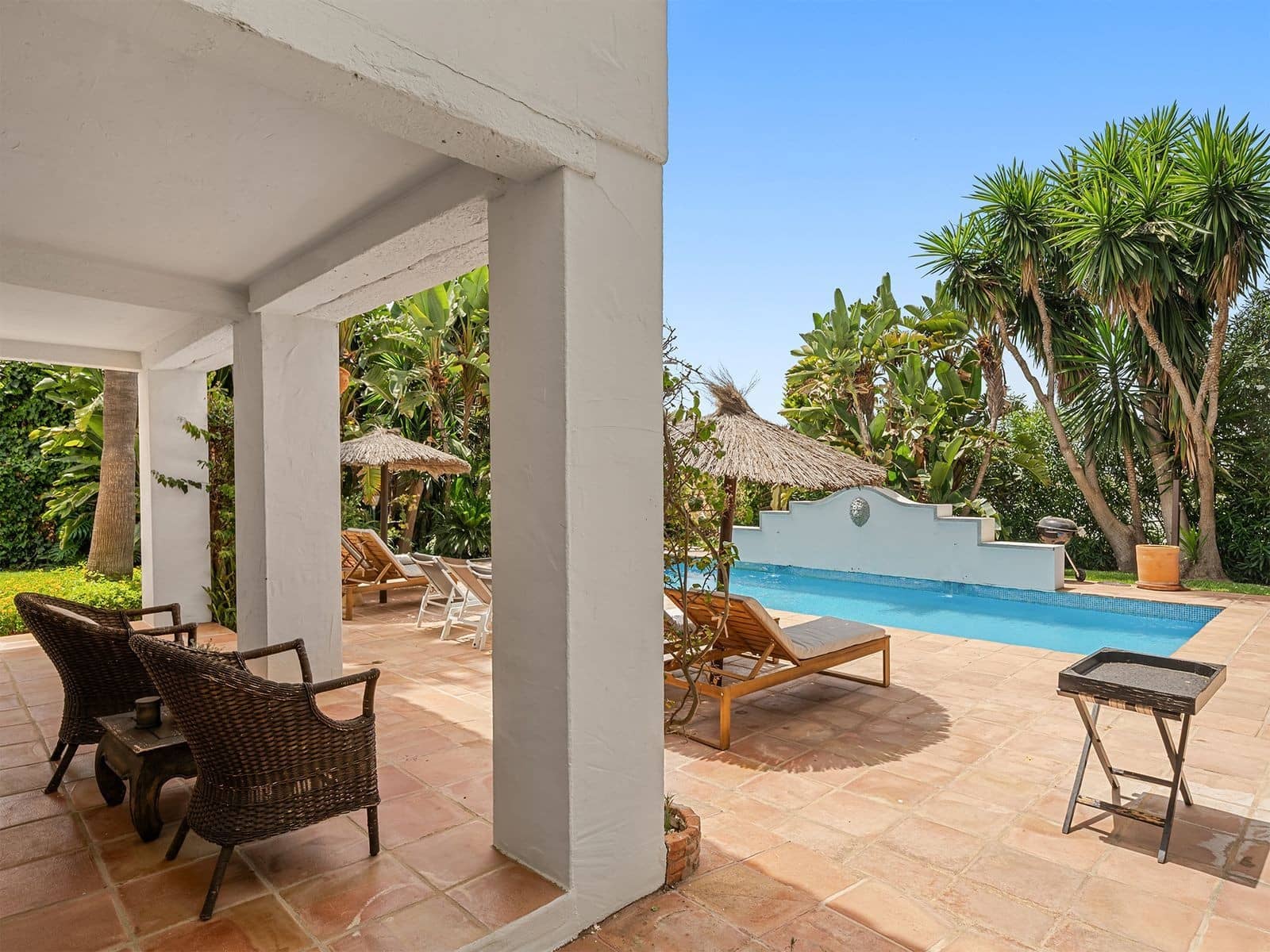 8 slaapkamer Villa te koop in Marbella met zwembad garage - € 2.500.000 (Ref: 10031726)