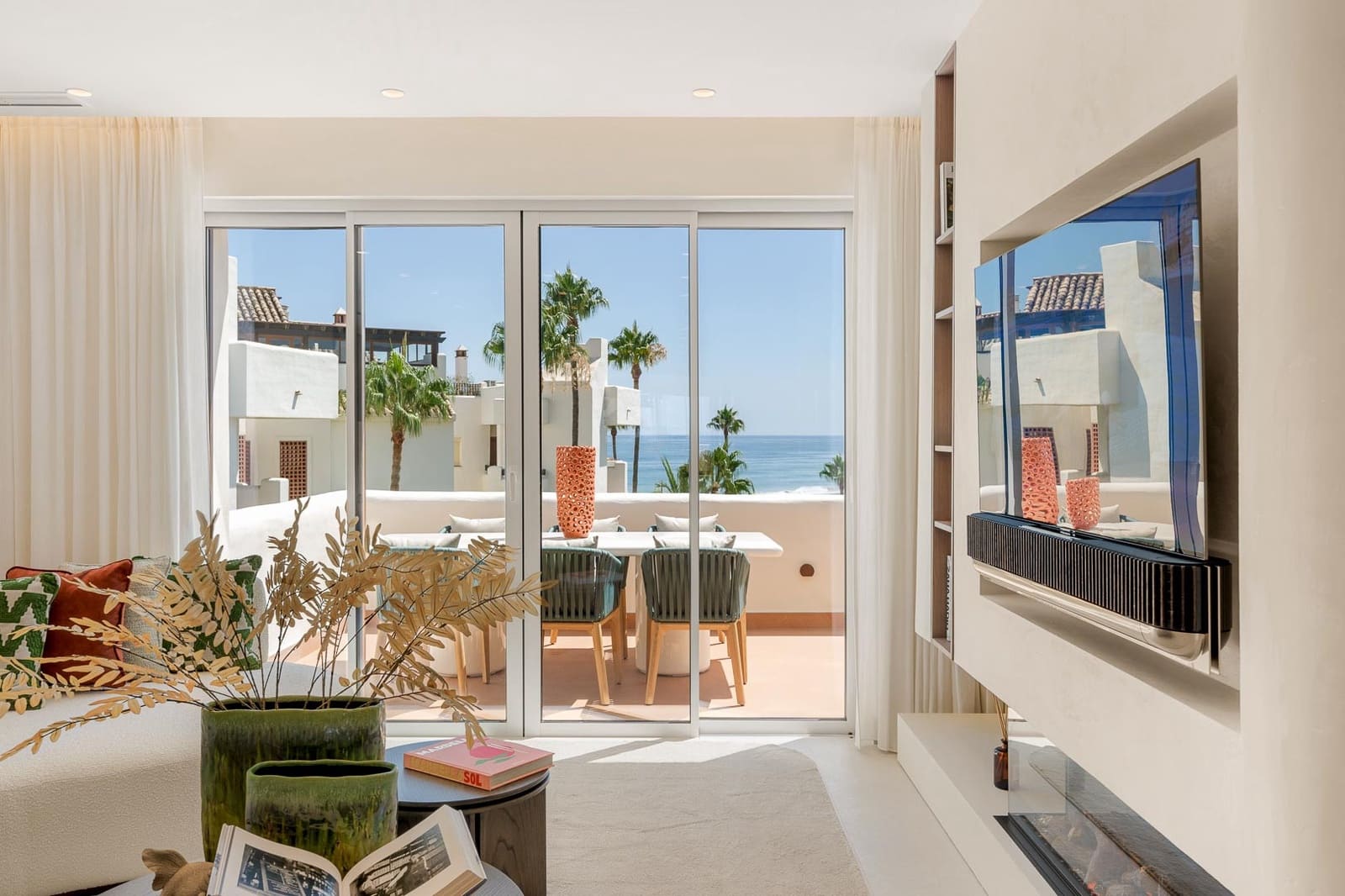 3 sypialnia Penthouse na sprzedaż w Estepona z basenem garażem - 2 695 000 € (Ref: 10033654)