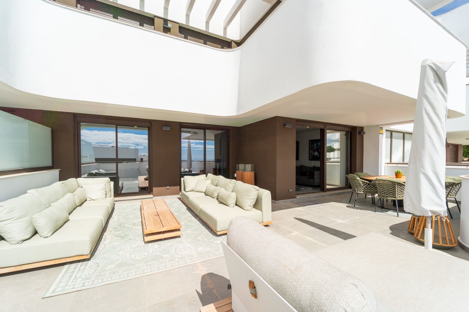 3 Zimmer Apartment zu verkaufen in Estepona mit Pool Garage - 847.500 € (Ref: 10038122)