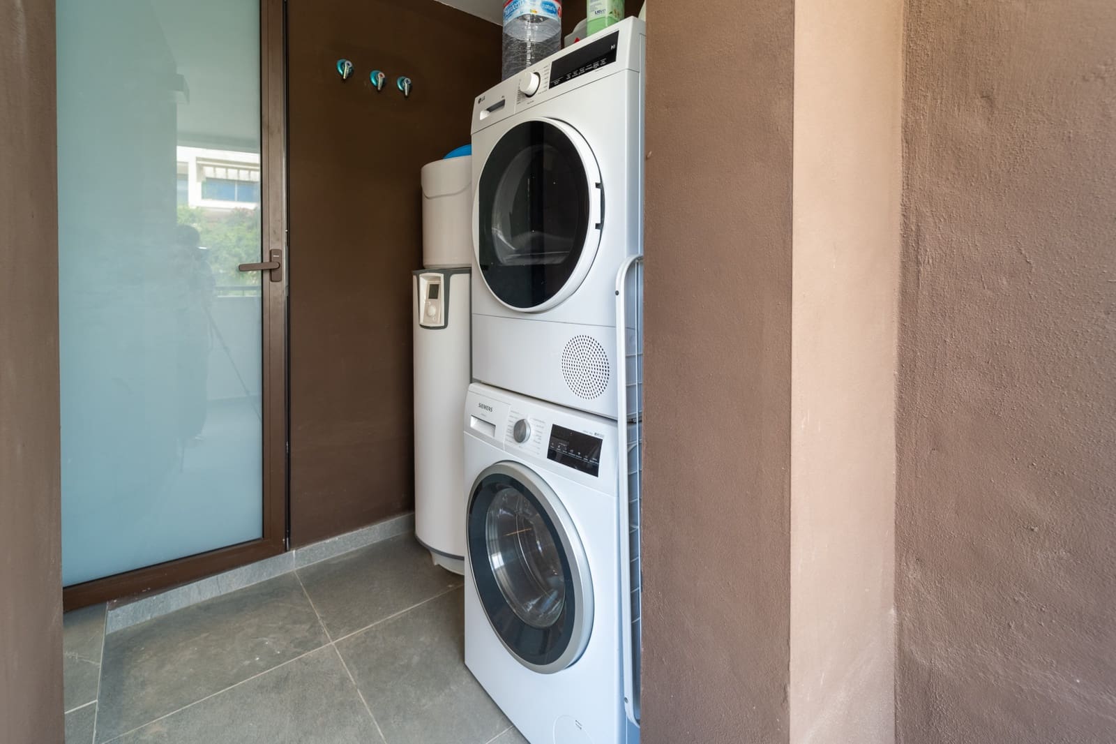 3 Zimmer Apartment zu verkaufen in Estepona mit Pool Garage - 847.500 € (Ref: 10038122)
