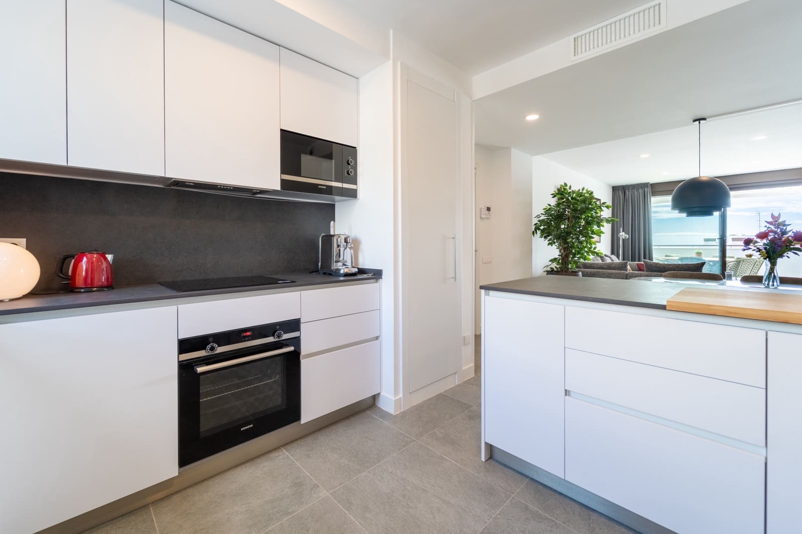 3 Zimmer Apartment zu verkaufen in Estepona mit Pool Garage - 847.500 € (Ref: 10038122)