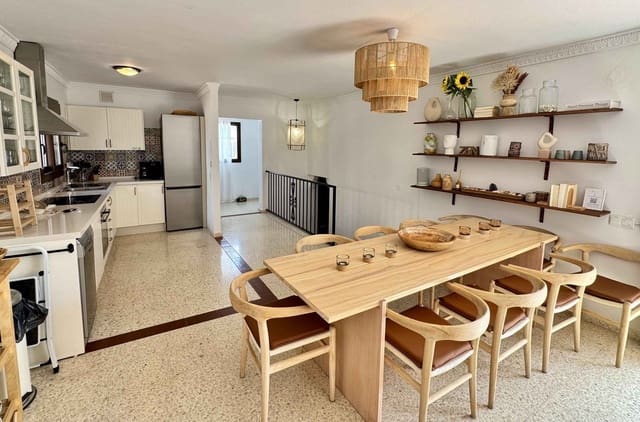 6 soveværelse Villa til salg i La Cala de Mijas, Mijas med swimmingpool garage - € 1.495.000 (Ref: 10042723)