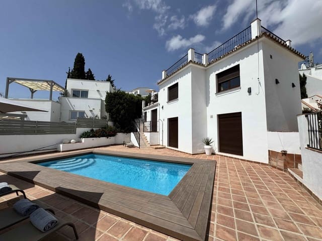 6 soveværelse Villa til salg i La Cala de Mijas, Mijas med swimmingpool garage - € 1.495.000 (Ref: 10042723)