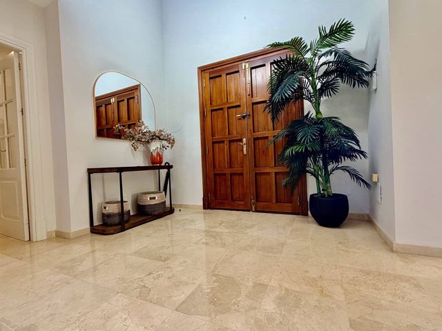 4 Zimmer Villa zu verkaufen in Marbella mit Pool Garage - 1.850.000 € (Ref: 10044749)