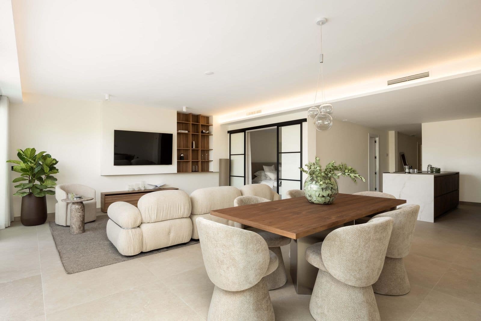 3 quarto Apartamento para venda em Nueva Andalucia com piscina garagem - 1 350 000 € (Ref: 10044752)