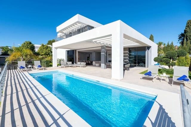 3 bedroom Villa for sale in Cancelada, Estepona with pool garage - € 2,450,000 (Ref: 10044753)