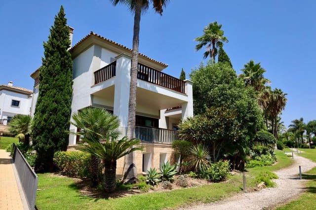 6 makuuhuone Huvila myytävänä paikassa Marbella mukana uima-altaan 
autotalli - 3 000 000 € (Ref: 10044756)