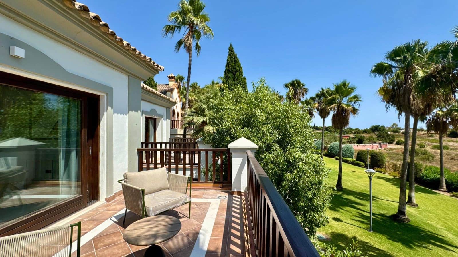 6 makuuhuone Huvila myytävänä paikassa Marbella mukana uima-altaan 
autotalli - 3 000 000 € (Ref: 10044756)