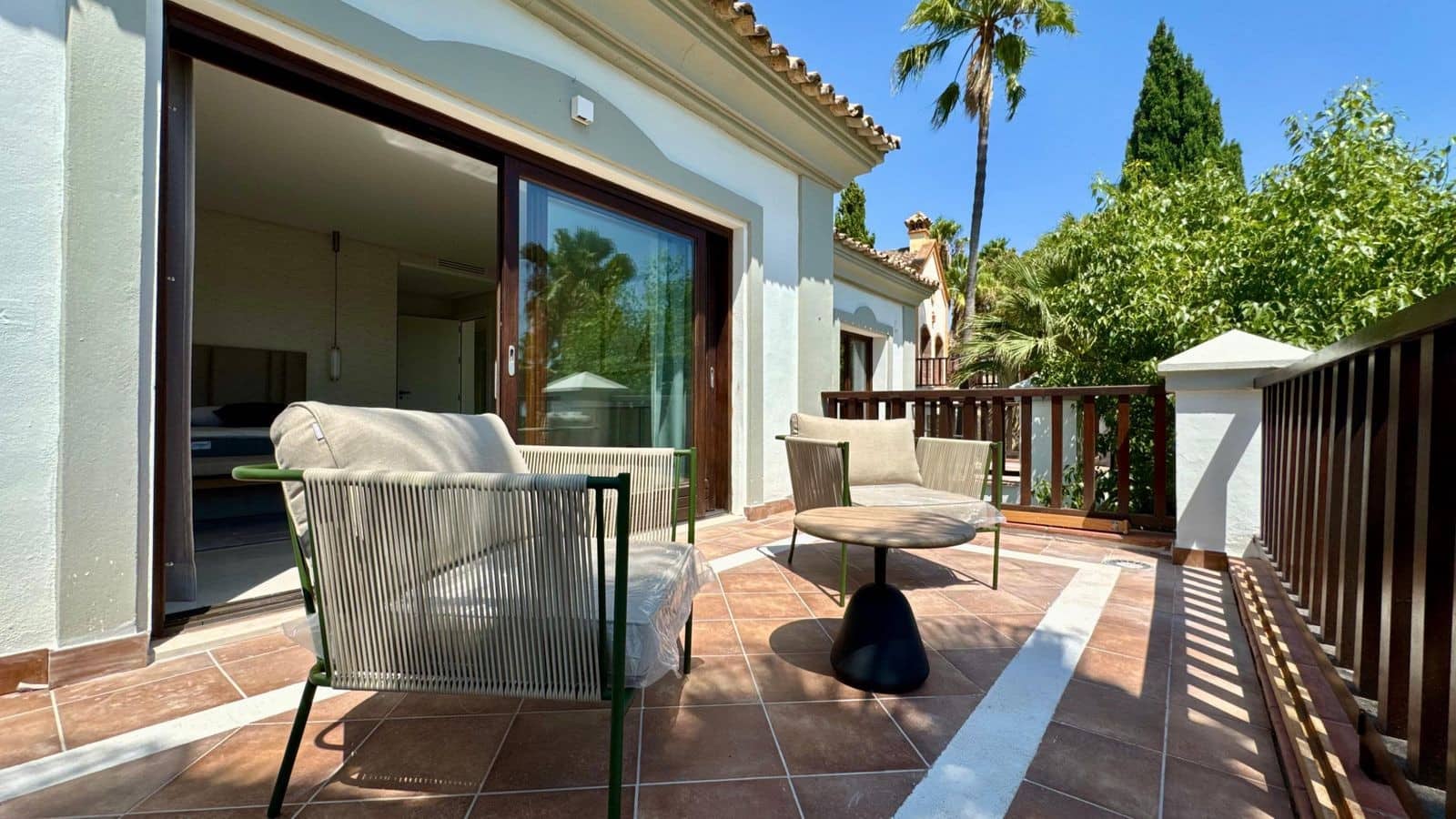 6 makuuhuone Huvila myytävänä paikassa Marbella mukana uima-altaan 
autotalli - 3 000 000 € (Ref: 10044756)
