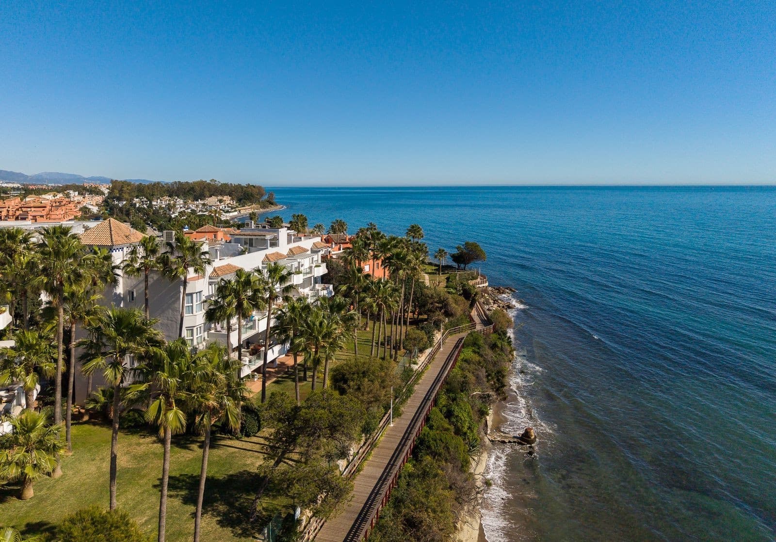 3 makuuhuone Huoneisto myytävänä paikassa Estepona mukana 
autotalli - 1 250 000 € (Ref: 10044757)