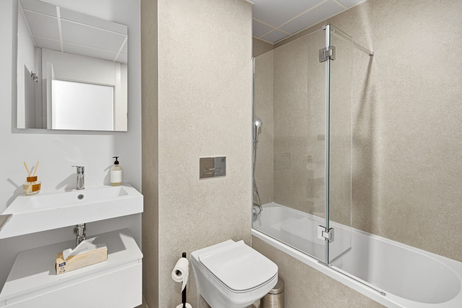 Apartamento de 3 habitaciones en Marbella en venta con piscina garaje - 850.000 € (Ref: 10044758)