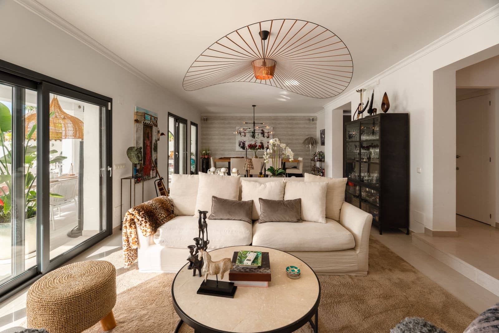 5 bedroom Villa for sale in Nueva Andalucia with pool garage - € 3,350,000 (Ref: 10044759)