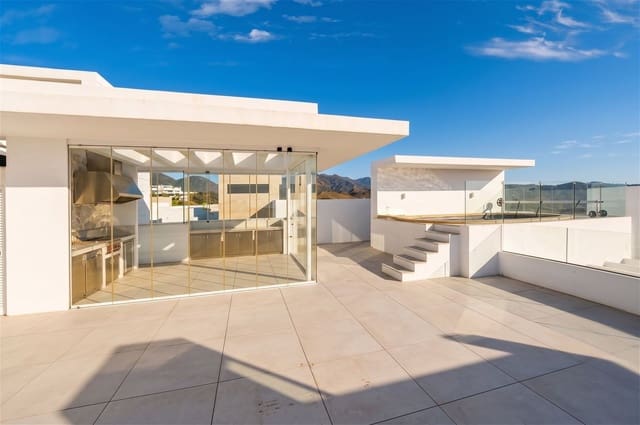 3 camera da letto Attico in vendita in Ojen con piscina garage - 1.750.000 € (Rif: 10044760)