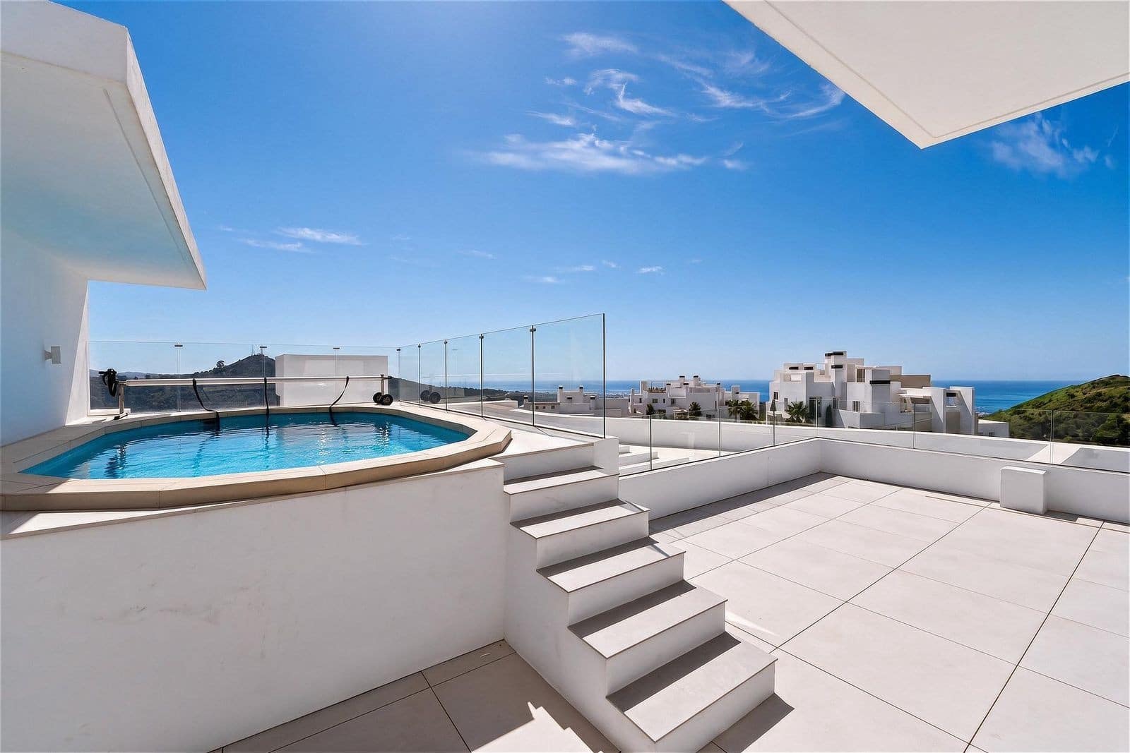 3 camera da letto Attico in vendita in Ojen con piscina garage - 1.750.000 € (Rif: 10044760)