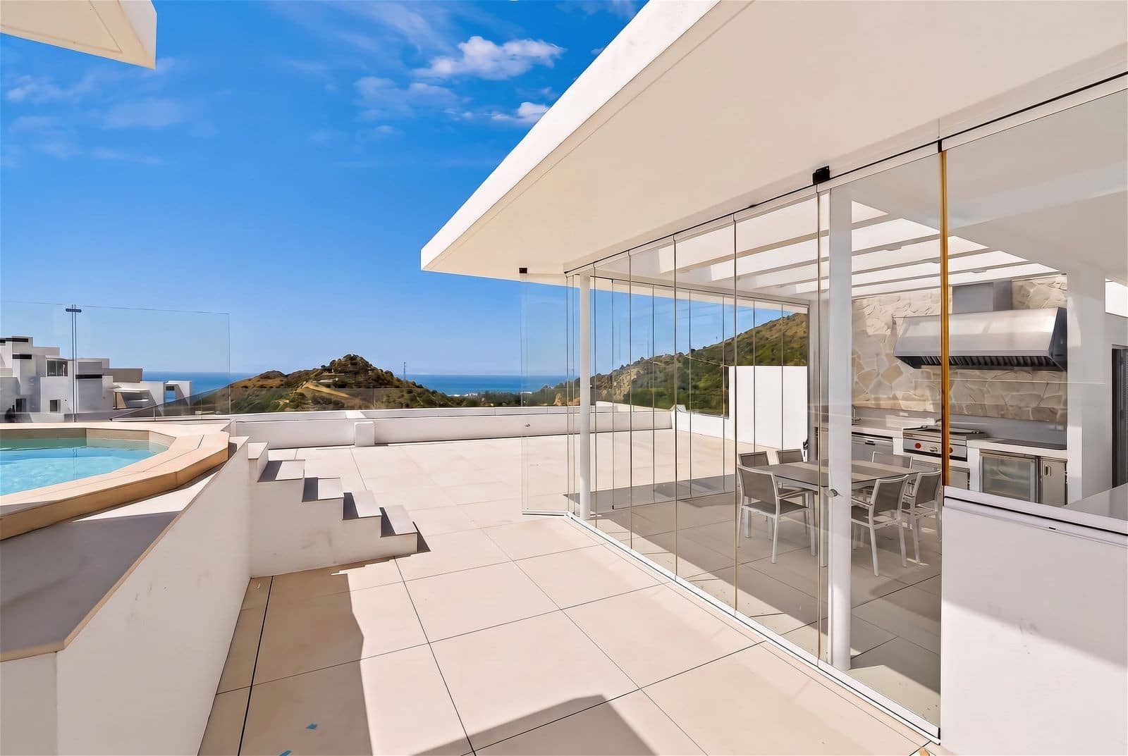 3 camera da letto Attico in vendita in Ojen con piscina garage - 1.750.000 € (Rif: 10044760)