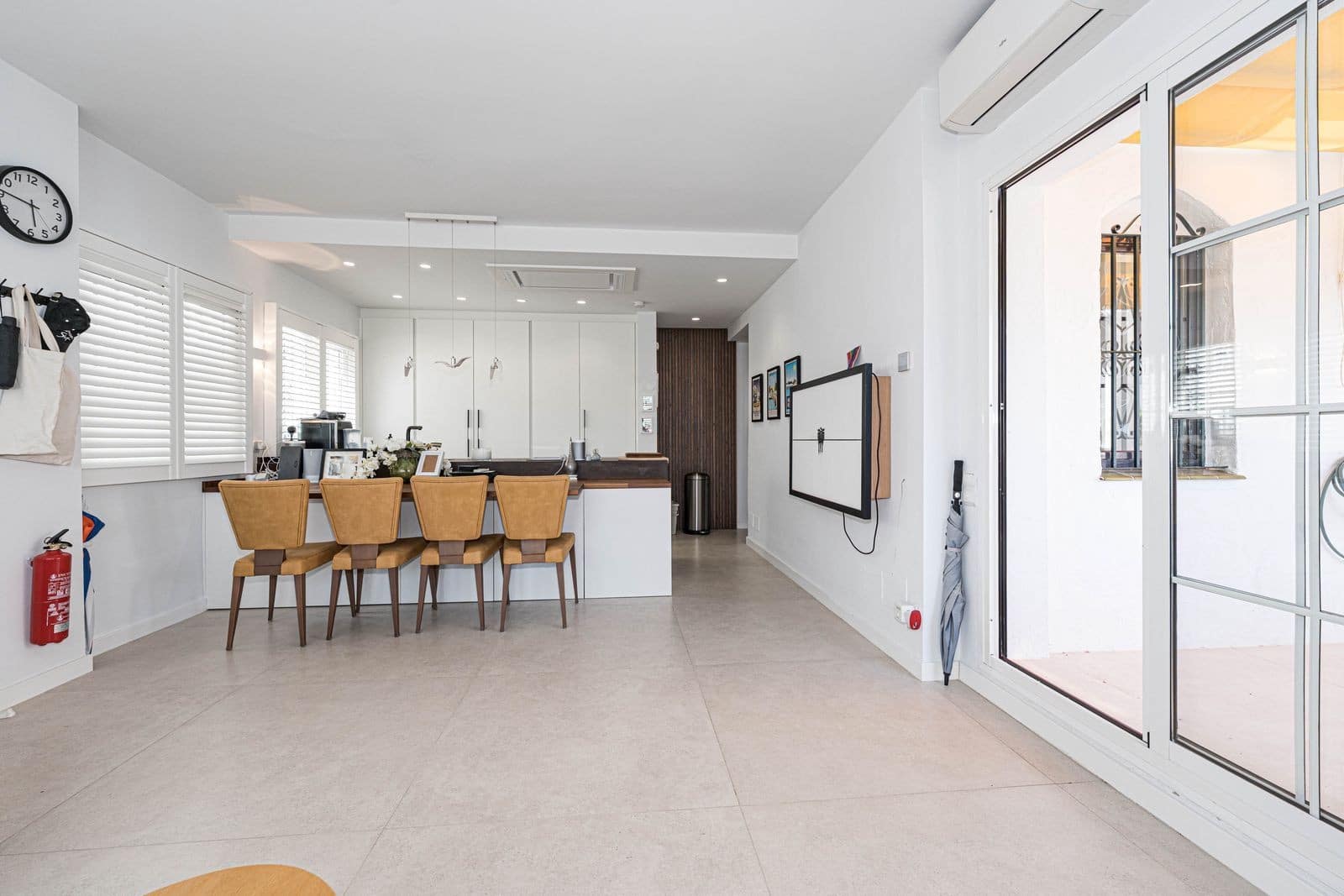 2 sovrum Lägenhet till salu i Nueva Andalucia med pool garage - 995 000 € (Ref: 10044761)