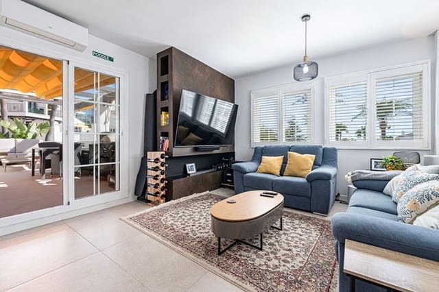 2 chambre Appartement à vendre à Nueva Andalucia, Marbella avec piscine garage - 995 000 € (Ref: 10044761)