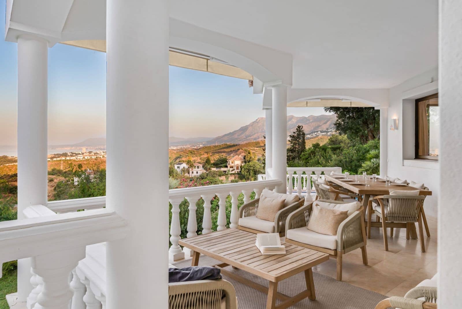 5 sovrum Villa till salu i Marbella med pool garage - 2 950 000 € (Ref: 10047062)