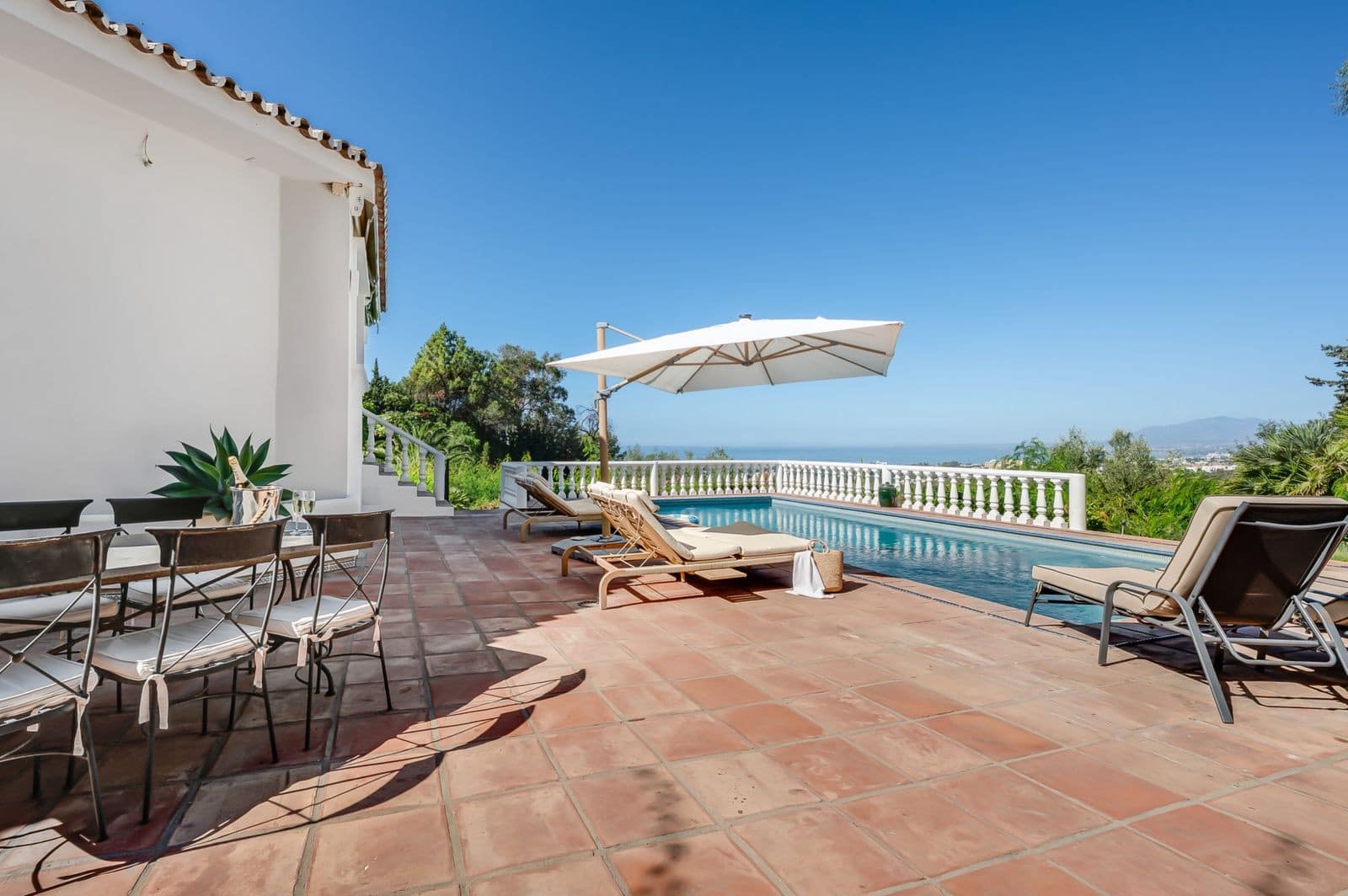 5 sovrum Villa till salu i Marbella med pool garage - 2 950 000 € (Ref: 10047062)