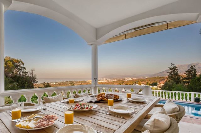 5 sovrum Villa till salu i Marbella med pool garage - 2 950 000 € (Ref: 10047062)