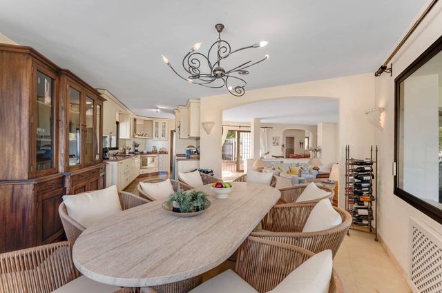 5 sovrum Villa till salu i Marbella med pool garage - 2 950 000 € (Ref: 10047062)