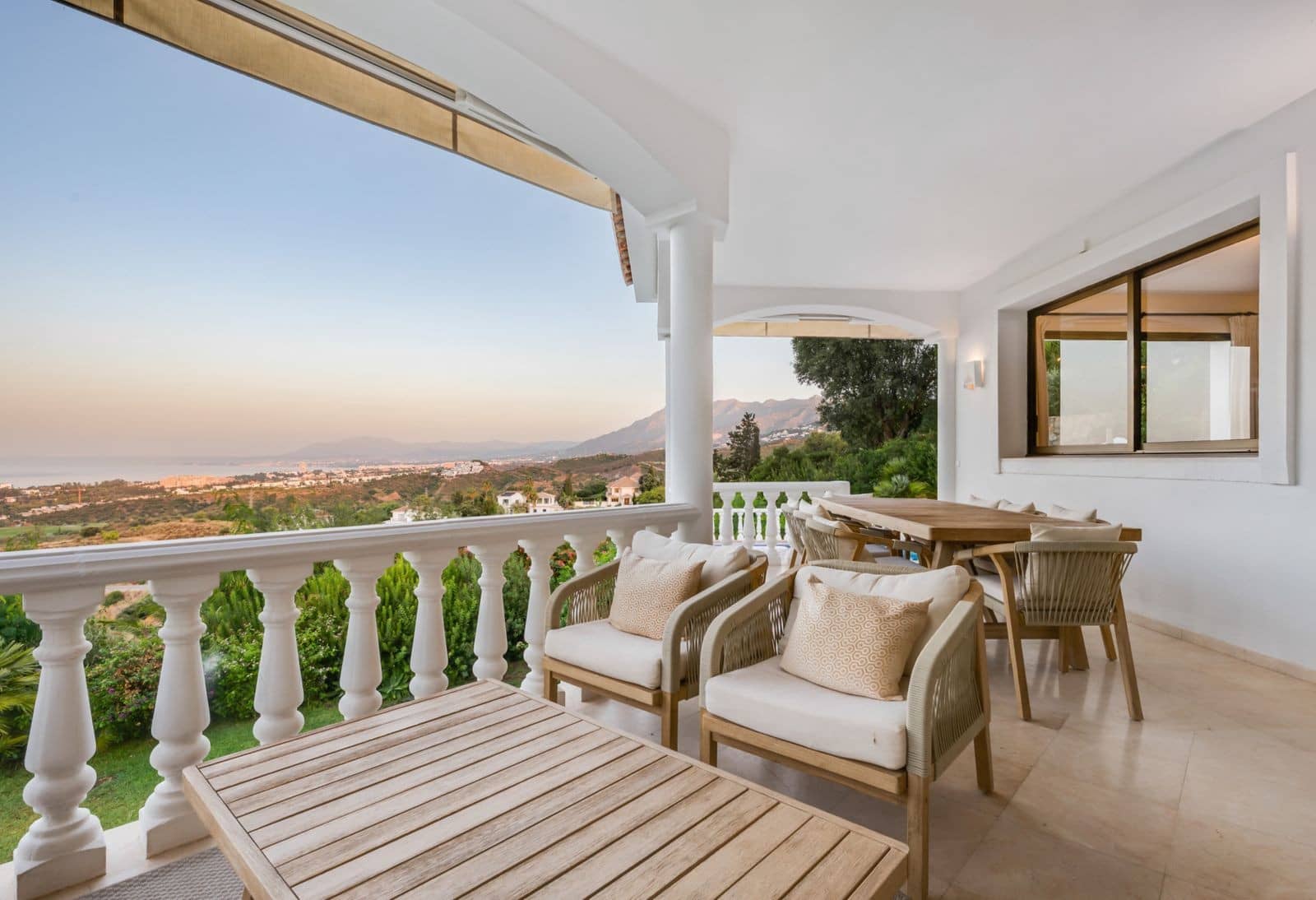 5 sovrum Villa till salu i Marbella med pool garage - 2 950 000 € (Ref: 10047062)
