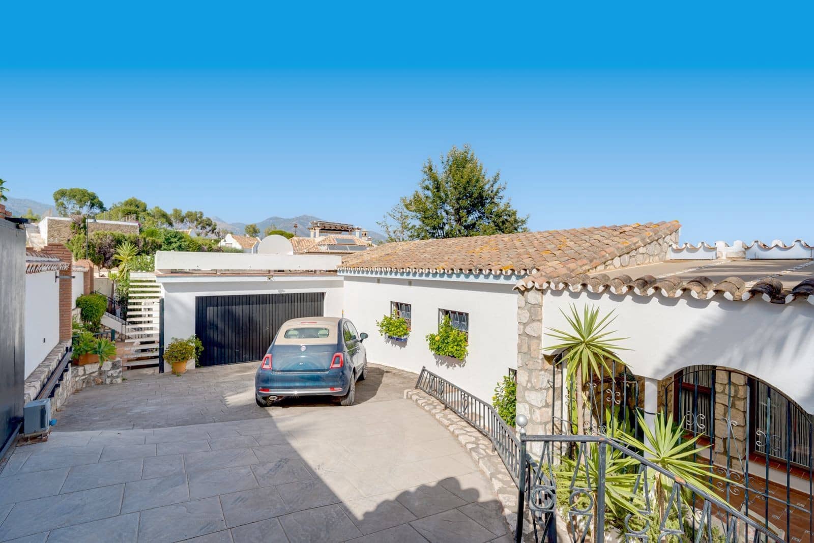 7 Zimmer Villa zu verkaufen in Mijas mit Pool Garage - 1.395.000 € (Ref: 10047064)