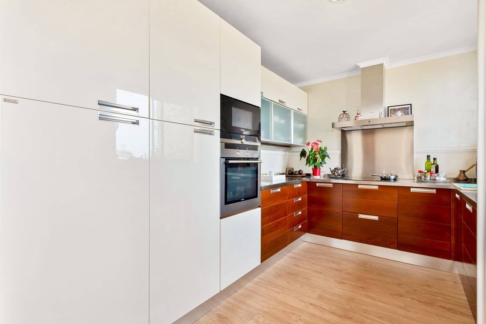 2 sovrum Takvåning till salu i Nueva Andalucia med pool garage - 1 000 000 € (Ref: 10047066)