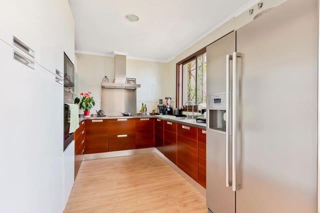 Ático de 2 habitaciones en Nueva Andalucia, Marbella en venta con piscina garaje - 1.000.000 € (Ref: 10047066)
