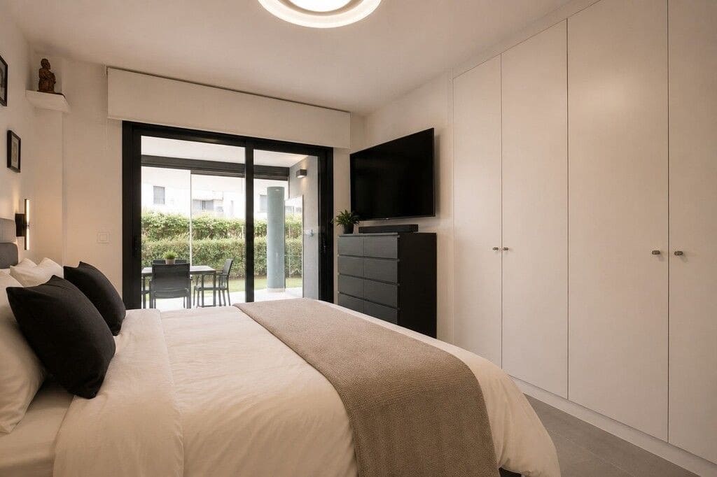 3 sypialnia Apartament na sprzedaż w Estepona z basenem garażem - 549 000 € (Ref: 10047069)