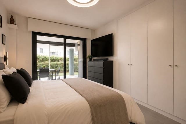 3 sypialnia Apartament na sprzedaż w Estepona z basenem garażem - 549 000 € (Ref: 10047069)
