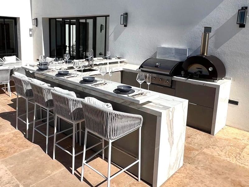 6 sypialnia Willa na sprzedaż w Sotogrande z basenem garażem - 3 600 000 € (Ref: 10048948)