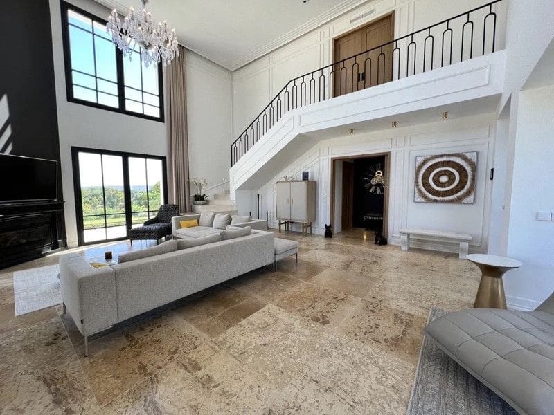 6 sypialnia Willa na sprzedaż w Sotogrande z basenem garażem - 3 600 000 € (Ref: 10048948)